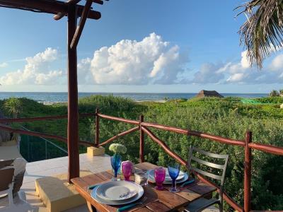 JANUARY 2025 sleeps 2+1  BEACHFRONT ANGY SUITE Last Minute $1,200 usd  WK