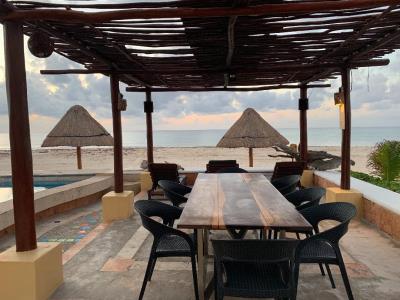 JANUARY 2025 OFFER 3 Bdrs (sleeps 8) BEACHFRONT weeks $3,100 sd