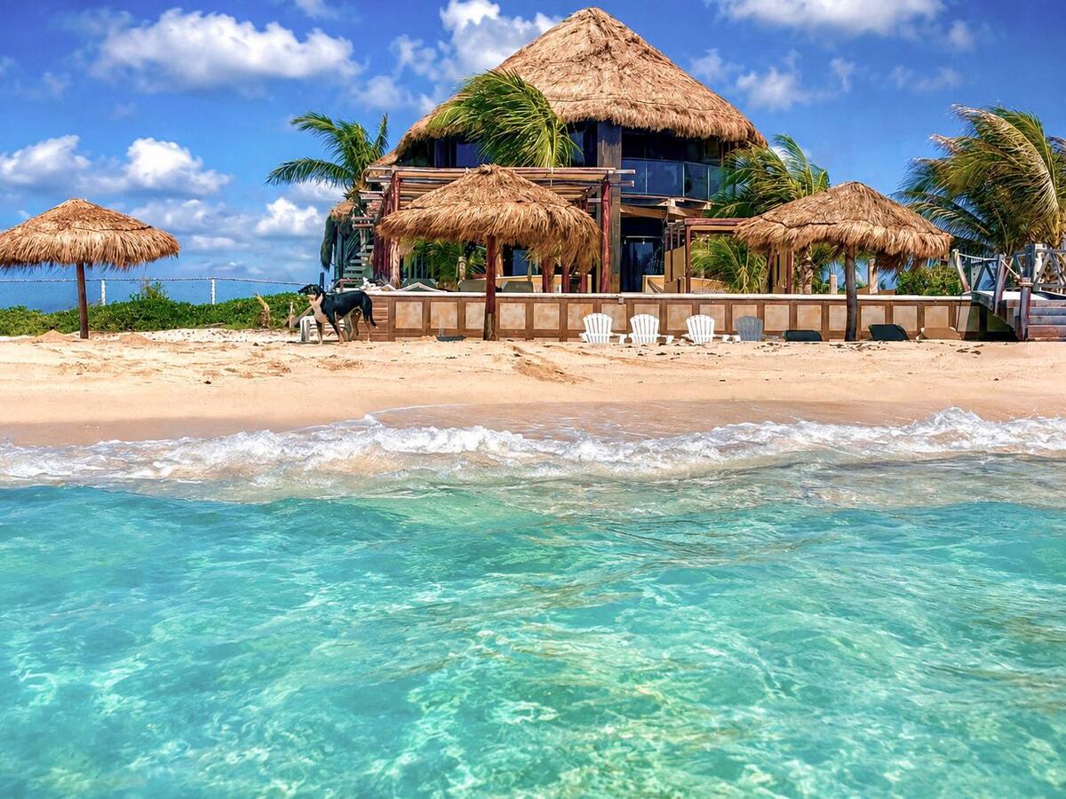 Casa Chanty — private beachfront villa on the Riviera Maya